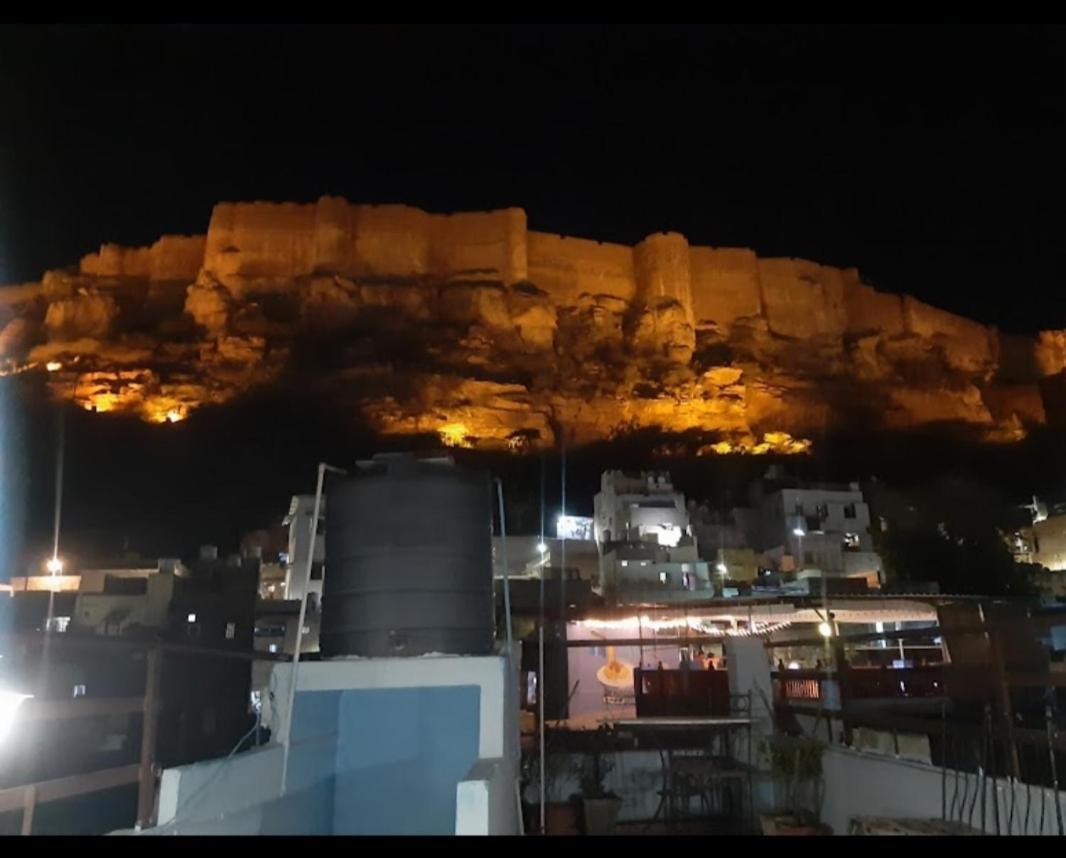 Tanu'S Homestay Jodhpur  Bagian luar foto